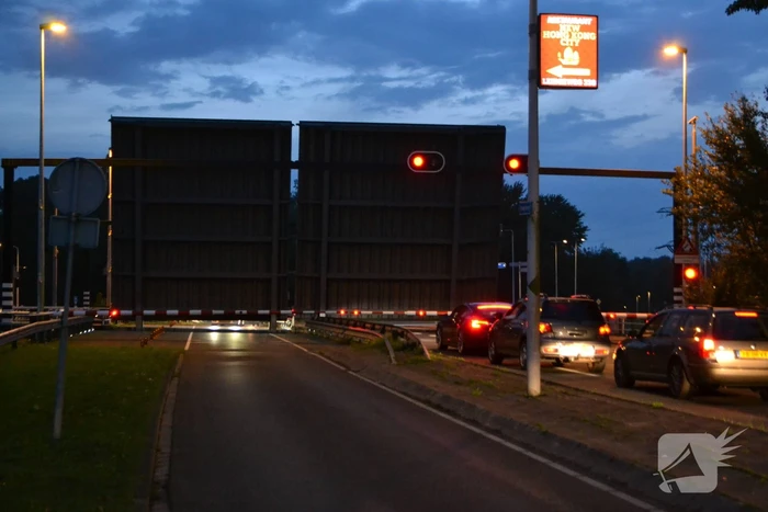 Waddingerbrug sluit niet na storing