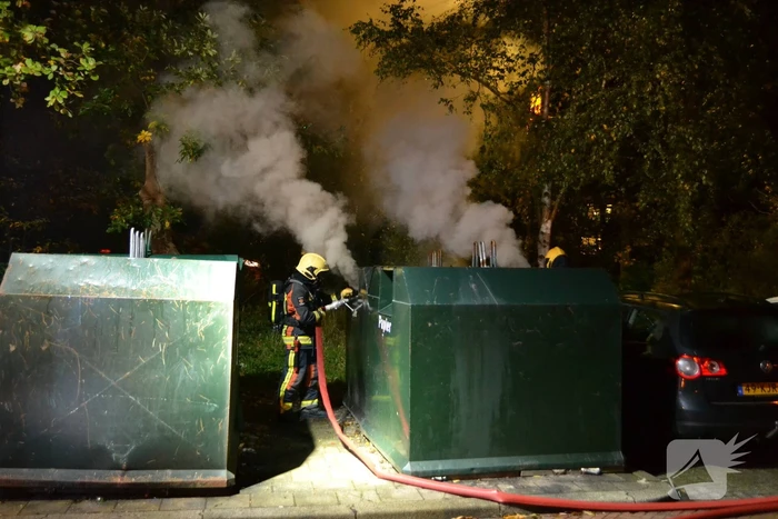 Flinke rookontwikkeling bij brand in papiercontainer