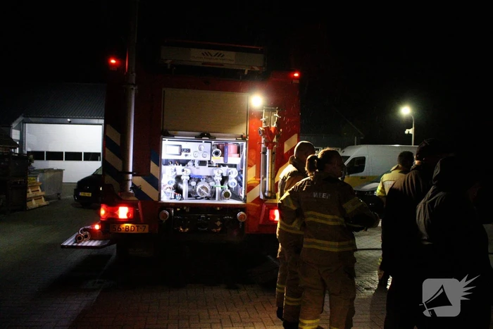 Brand bij houtbewerkingsbedrijf door broei