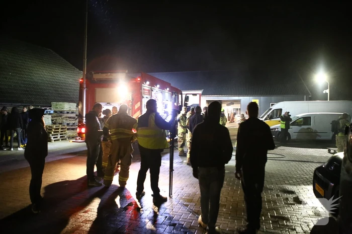 Brand bij houtbewerkingsbedrijf door broei