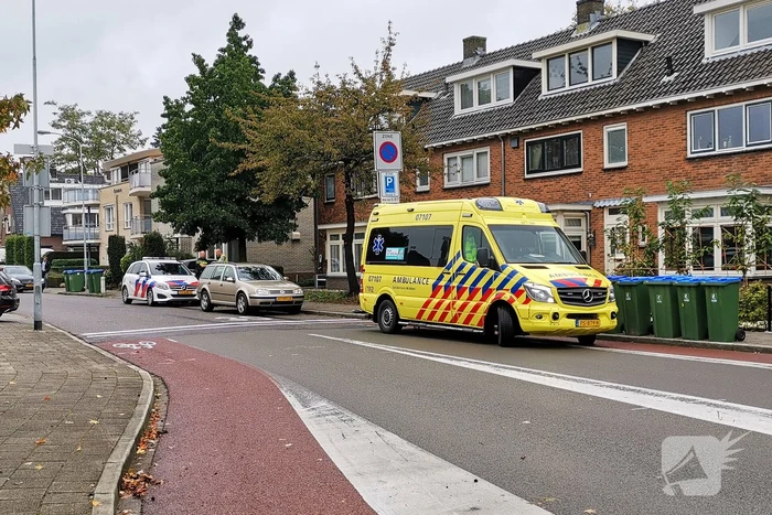 Fietser gewond na ongeval op rotonde
