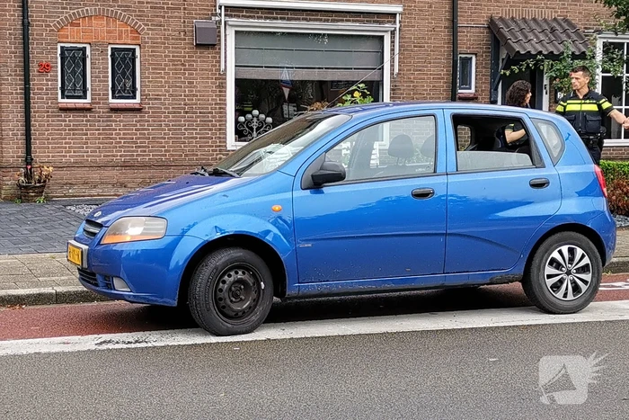 Fietser gewond na ongeval op rotonde