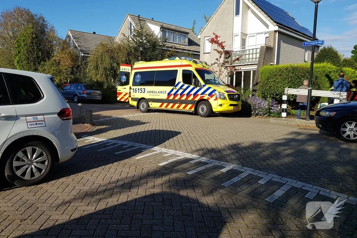 Auto ziet fietser over het hoofd in Gouda