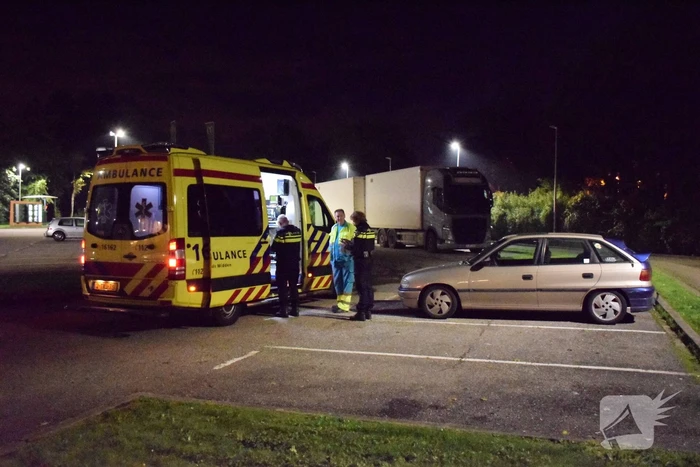 Bestuurder gewond na aanrijding; dader gevlucht