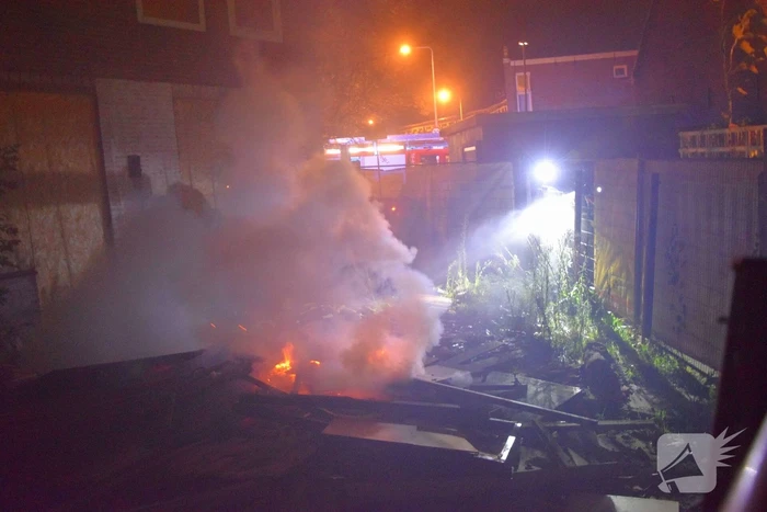 Brand in puinhoop op bouwplaats