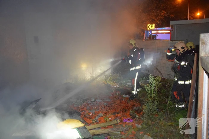 Brand in puinhoop op bouwplaats