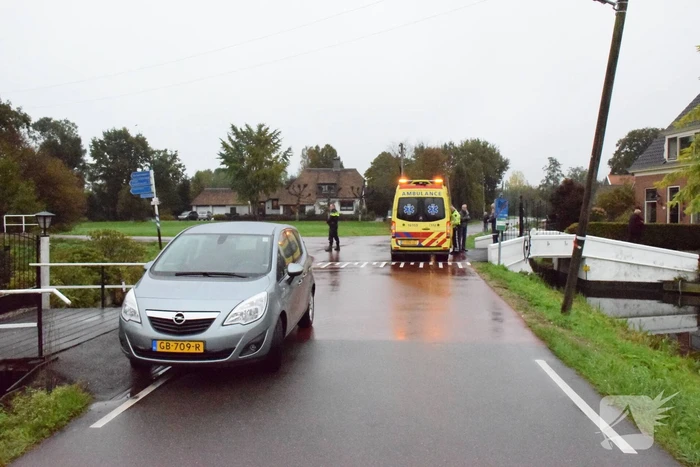 Fietsster gewond na aanrijding met auto