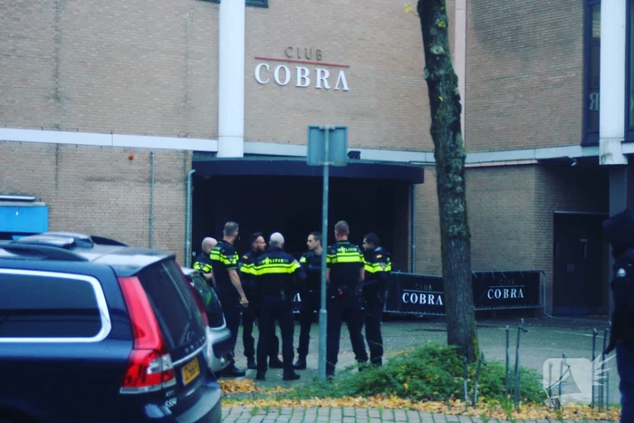 Harde knallen Club Cobra mogelijk schietpartij