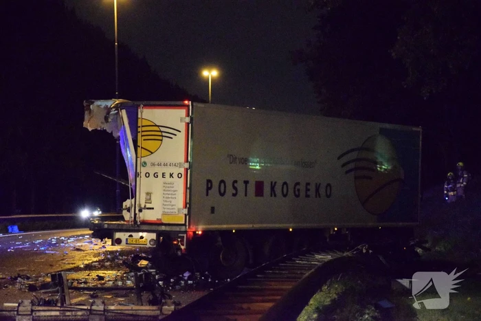 Zeer ernstig ongeval tussen twee vrachtwagens op snelweg
