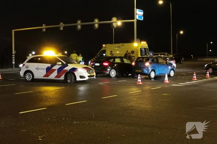 Flinke schade na botsing op kruising