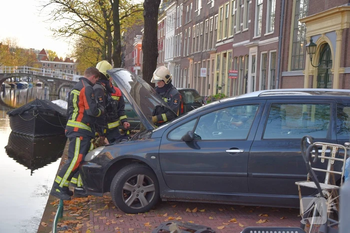 Klein brandje in motorruimte snel geblust