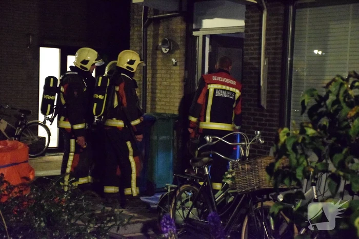 Brandweer enige tijd bezig met gaslucht