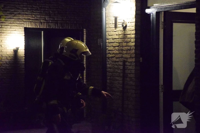Brandweer enige tijd bezig met gaslucht