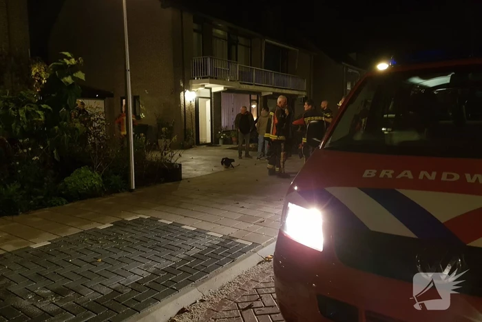 Brandweer enige tijd bezig met gaslucht