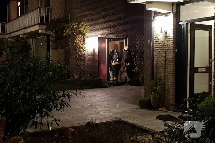 Brandweer enige tijd bezig met gaslucht