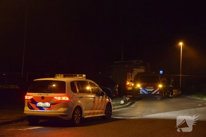 Bewoners ruiken gaslucht, brandweer doet onderzoek