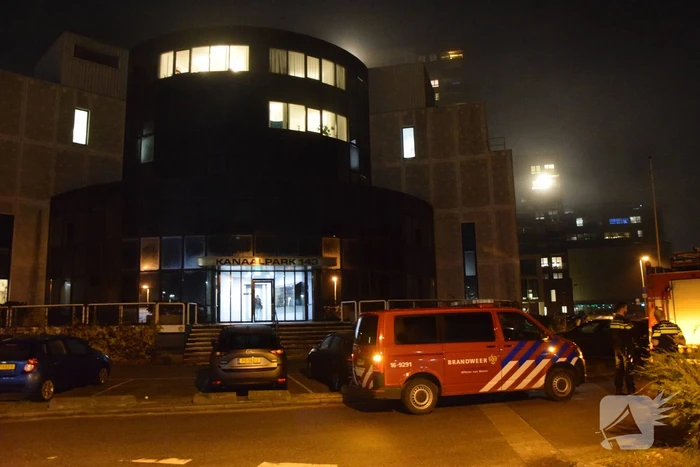 Bewoners ruiken gaslucht, brandweer doet onderzoek