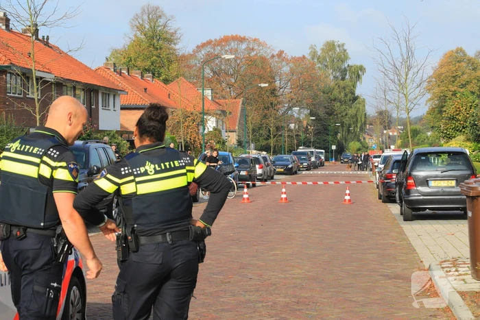 Man op speed-pedelec zwaargewond na botsing tegen autoportier