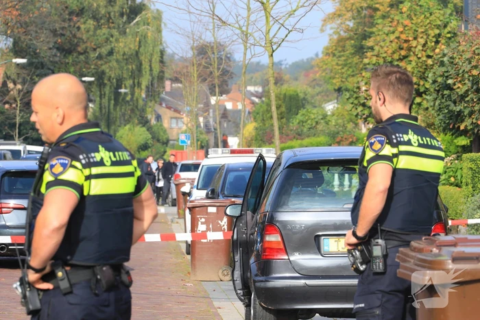 Man op speed-pedelec zwaargewond na botsing tegen autoportier
