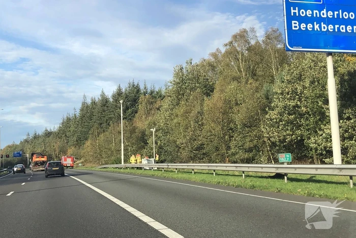 Rookontwikkeling uit camera langs snelweg