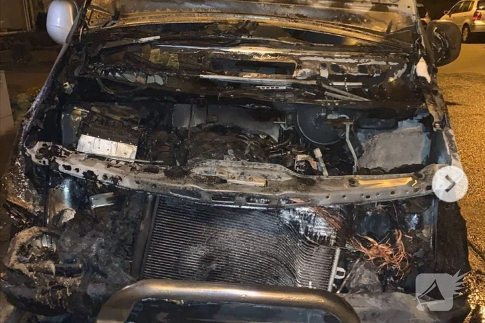 Mercedes Vito loopt grote schade op bij brand