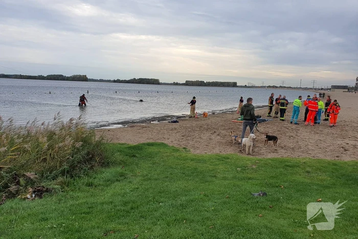 Grote zoekactie in Zevenhuizerplas naar vermiste snorkelaar