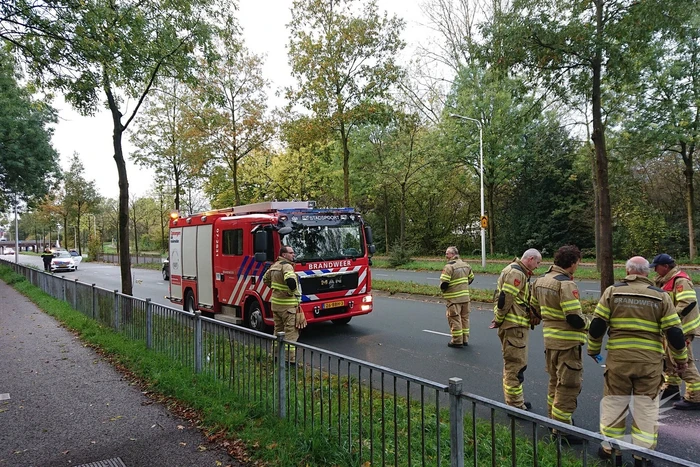 Brandweer onderzoekt roze vloeistof