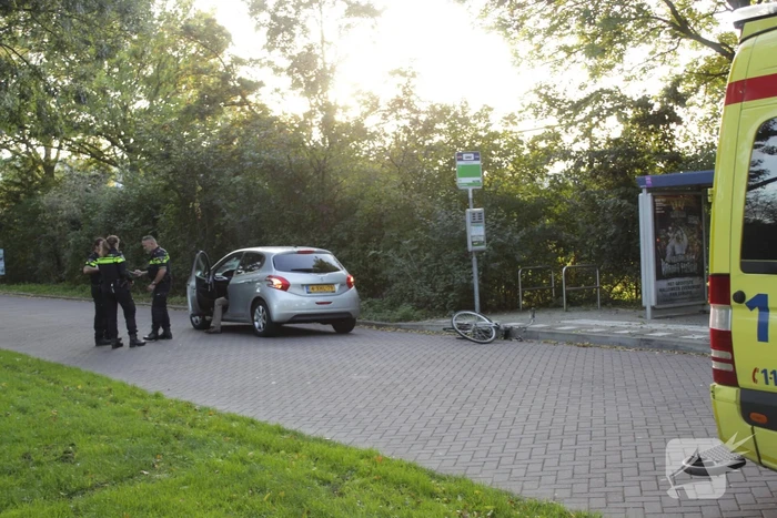 Fietser gewond na aanrijding met auto