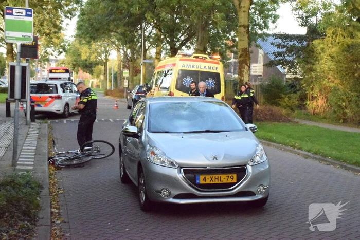 Fietser gewond na aanrijding met auto