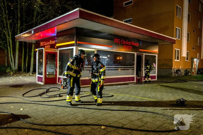 brand lampreistraat hoogvliet rotterdam