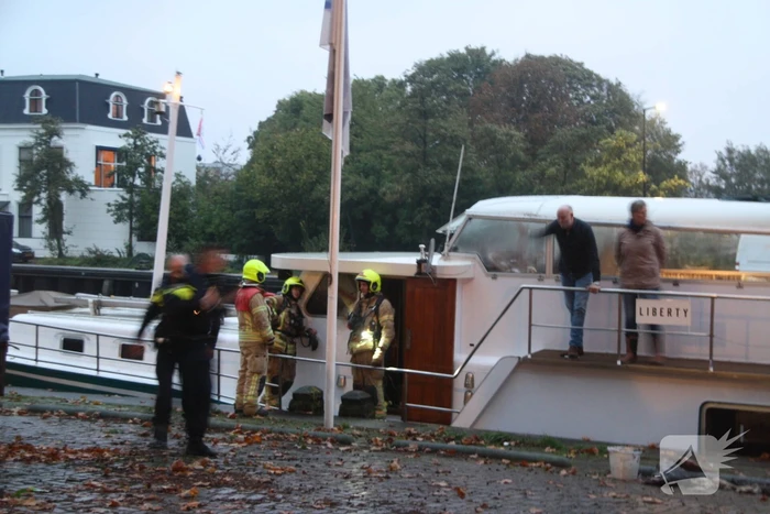 Isolatie machinekamer vliegt in brand