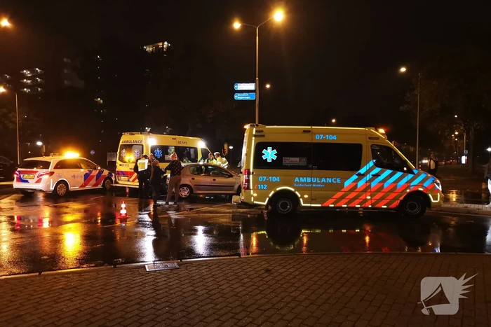 Gewonde en flinke schade na botsing
