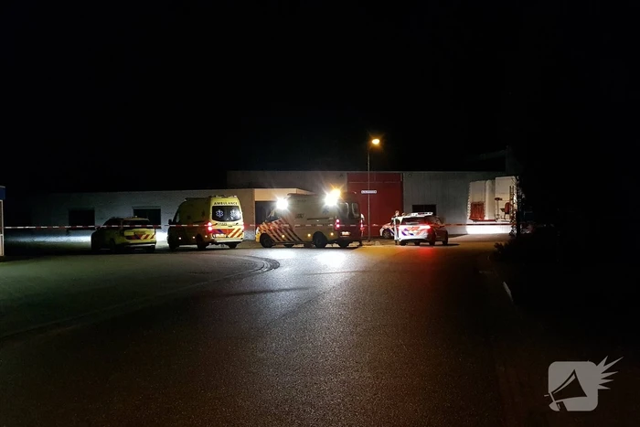 Automobilist in hals gestoken na aanrijding, dader gevlucht