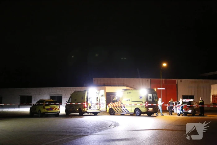 Automobilist in hals gestoken na aanrijding, dader gevlucht
