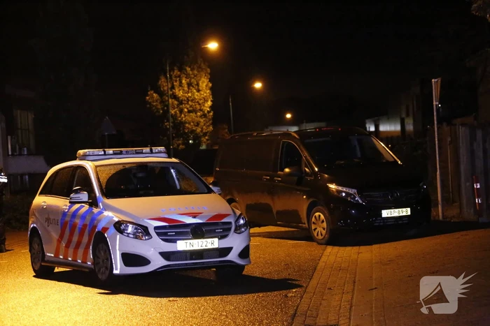 Automobilist in hals gestoken na aanrijding, dader gevlucht