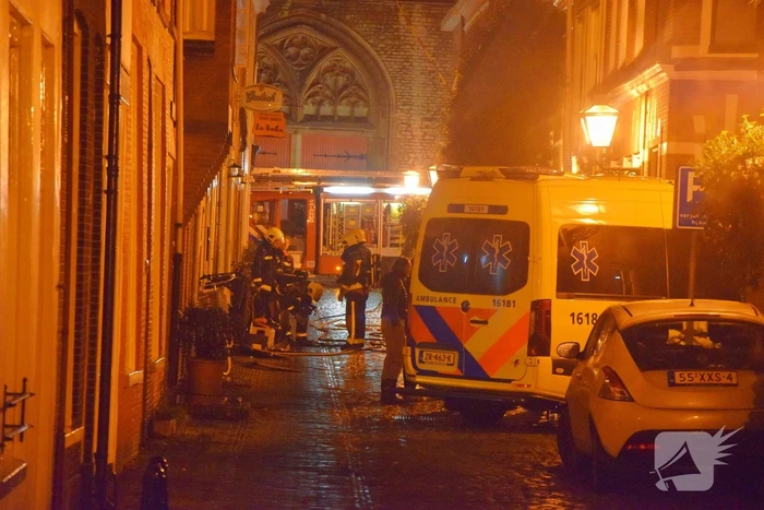 Schoorsteenbrand in monumentaalpand