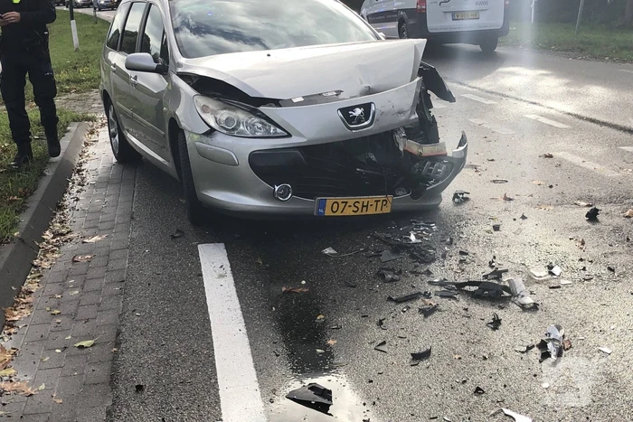 Flinke schade na kop-staart aanrijding