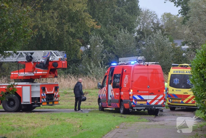 Vissers vinden scooter in sloot