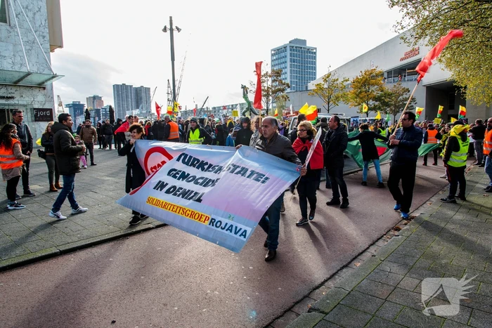 Acht aanhoudingen bij demonstratie van Koerden