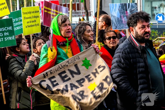 Acht aanhoudingen bij demonstratie van Koerden