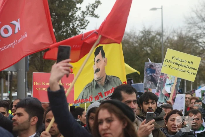 Acht aanhoudingen bij demonstratie van Koerden