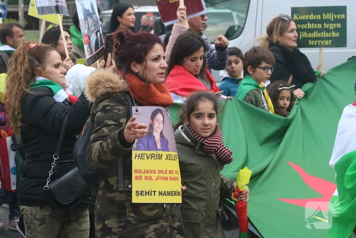 Acht aanhoudingen bij demonstratie van Koerden