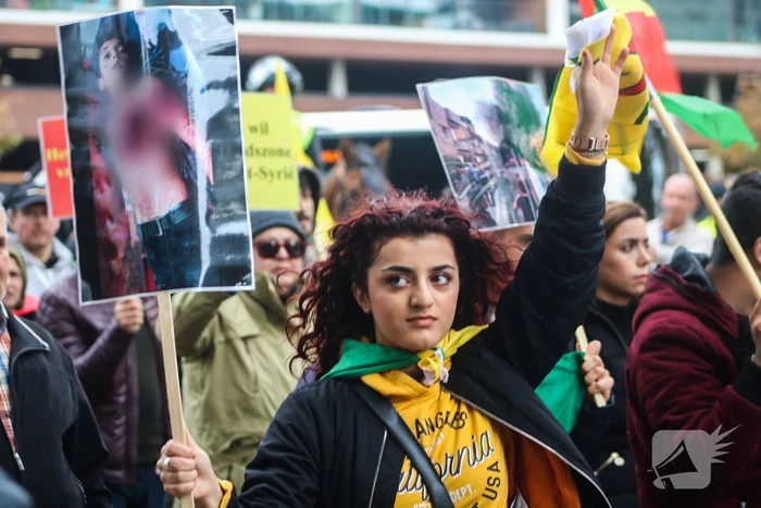 Acht aanhoudingen bij demonstratie van Koerden