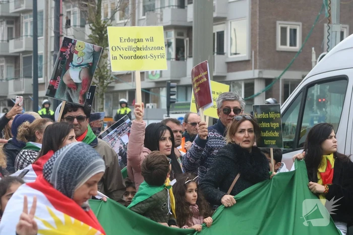 Acht aanhoudingen bij demonstratie van Koerden
