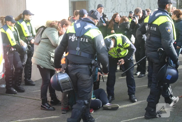 Acht aanhoudingen bij demonstratie van Koerden