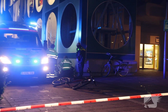Jongeman zwaargewond bij steekpartij