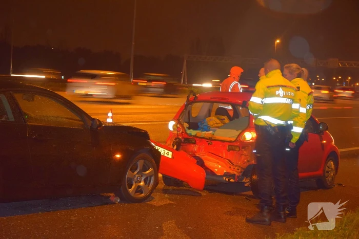 Flinke schade bij kop-staart aanrijding op snelweg