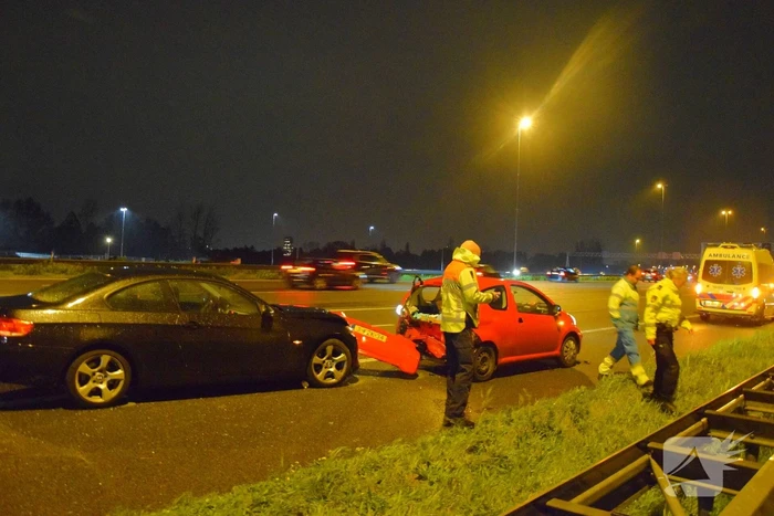 Flinke schade bij kop-staart aanrijding op snelweg