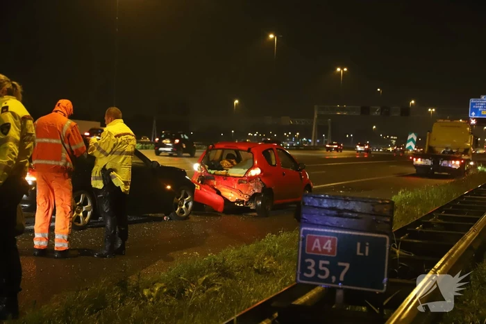 Flinke schade bij kop-staart aanrijding op snelweg