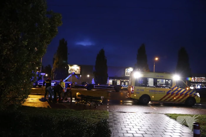 Overstekende fietser aangereden op rotonde